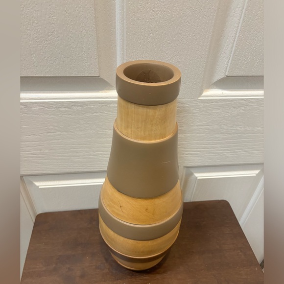 Tahari Wooden Vase - Picture 7 of 11